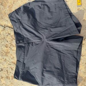 Columbia Black Athletic Shorts Lightweight Performance- Womens sz 10
